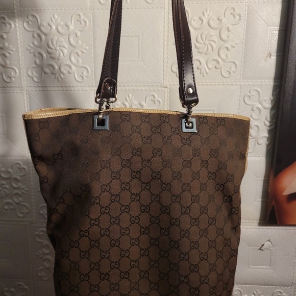 Brown and tan authentic Gucci bag - Picture 2 of 6